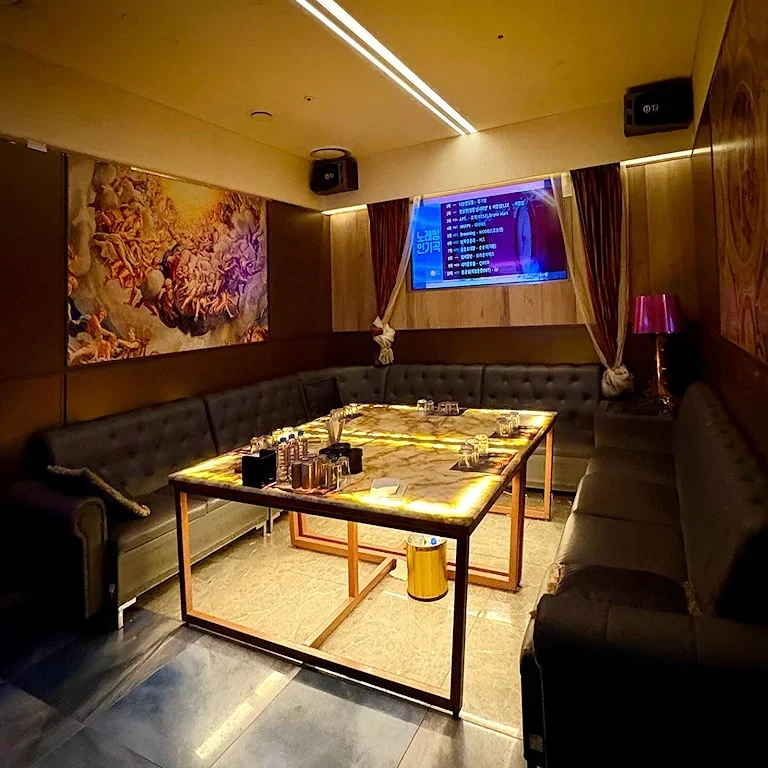 강남사라있네 B3 파티 라운지